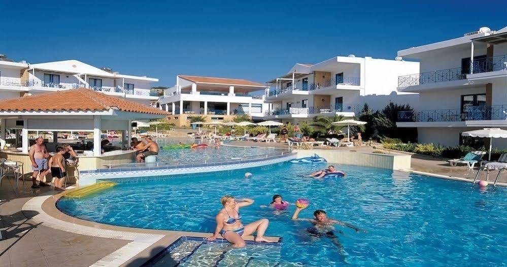 Otel Islands 2*